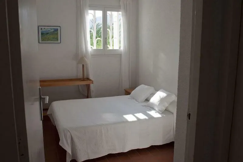 Casa Con Encanto Y Jardin Amplio En Cadaques Βίλα 0*,
